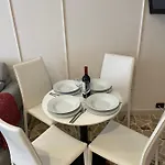 Two Balcony Διαμέρισμα