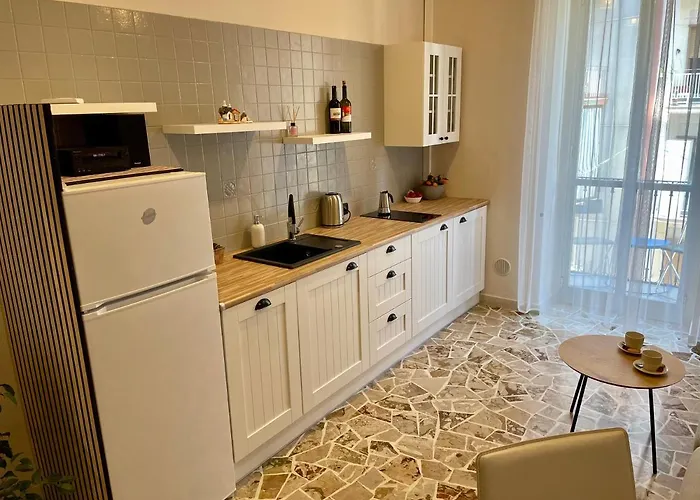 Two Balcony Apartamento Bari