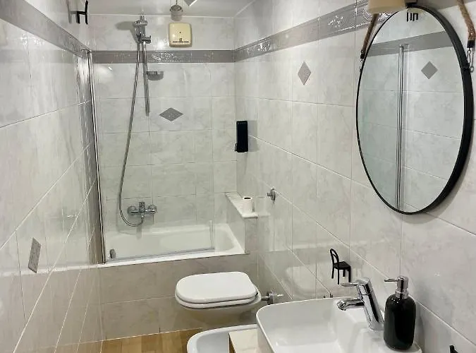 Two Balcony Apartamento *